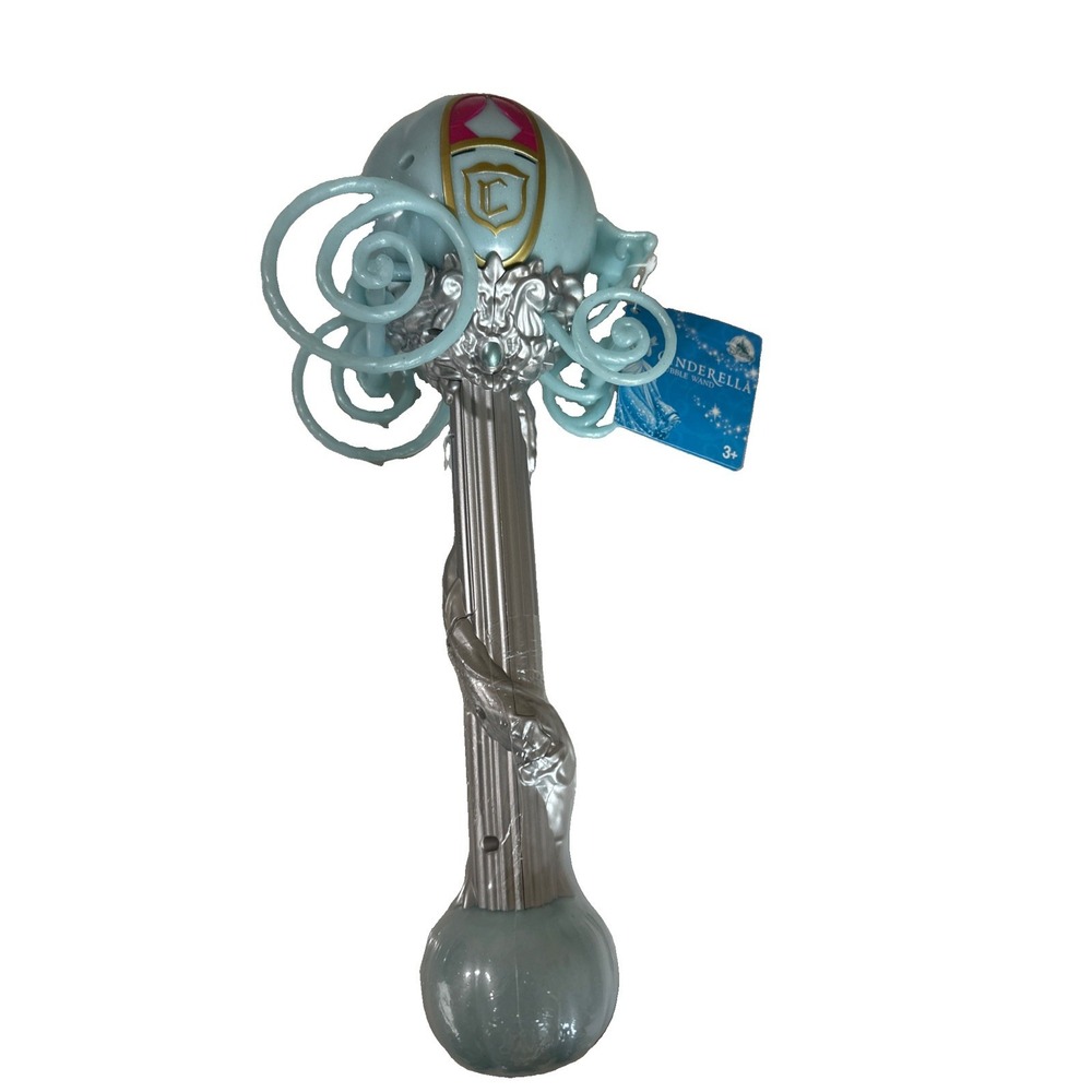 Disney Parks Cinderella Carriage Coach Light Up Glow Color Change Bubble Blower